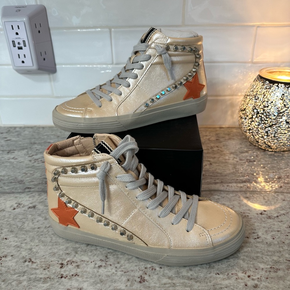 ShuShop Studded Metallic High Top Sneakers Size 8 - champagne & orange